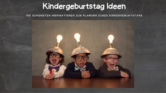 Kindergeburtstag Ideen: Drei Kinder sitzen an einem Tisch und haben Helme mit leuchtenden Lichtern auf.